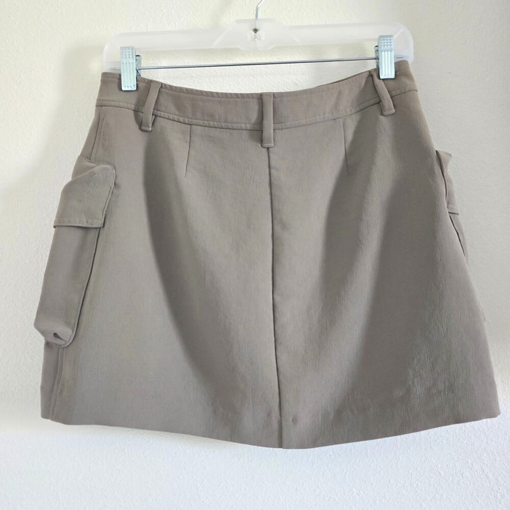 Aritzia Wilfred Astral Cargo High Waisted Micro Crepe Mini Skirt Nomad Taupe 8 - Picture 3 of 8
